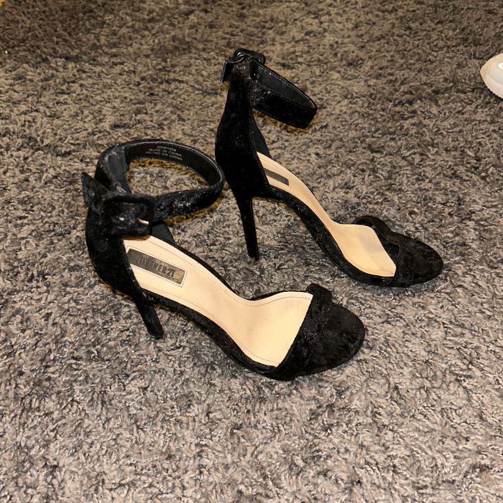 Black suede forever21 heels